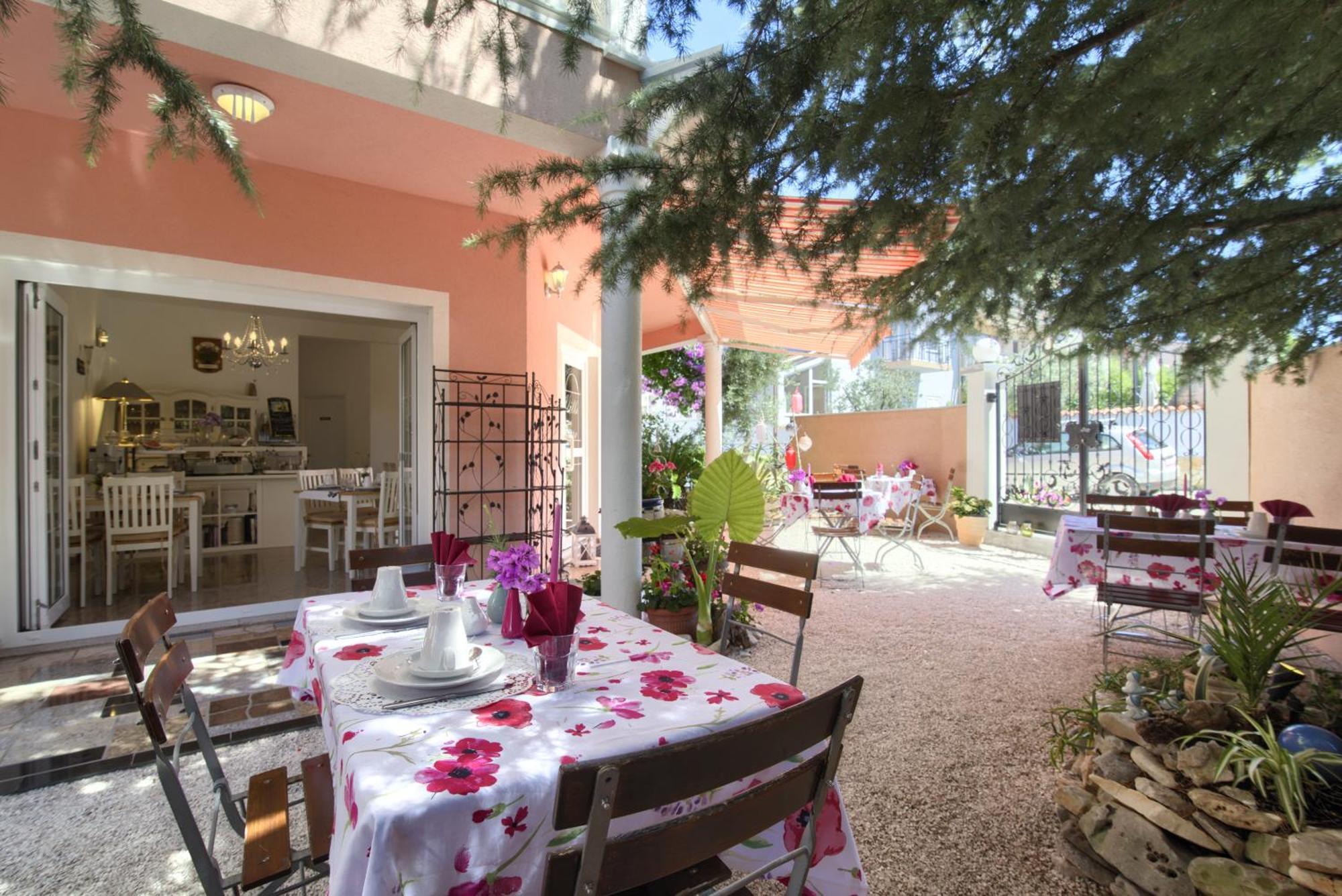 Hotel Villa Vera 2 Fažana Exterior foto