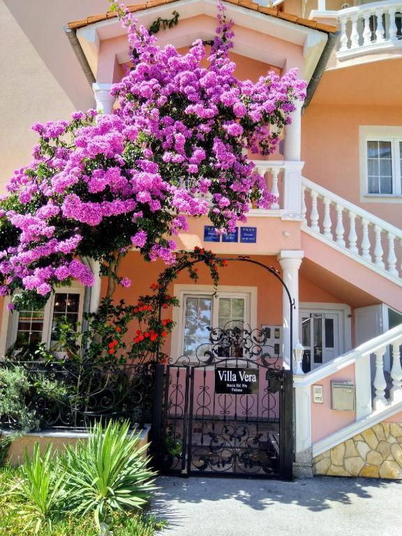 Hotel Villa Vera 2 Fažana Exterior foto